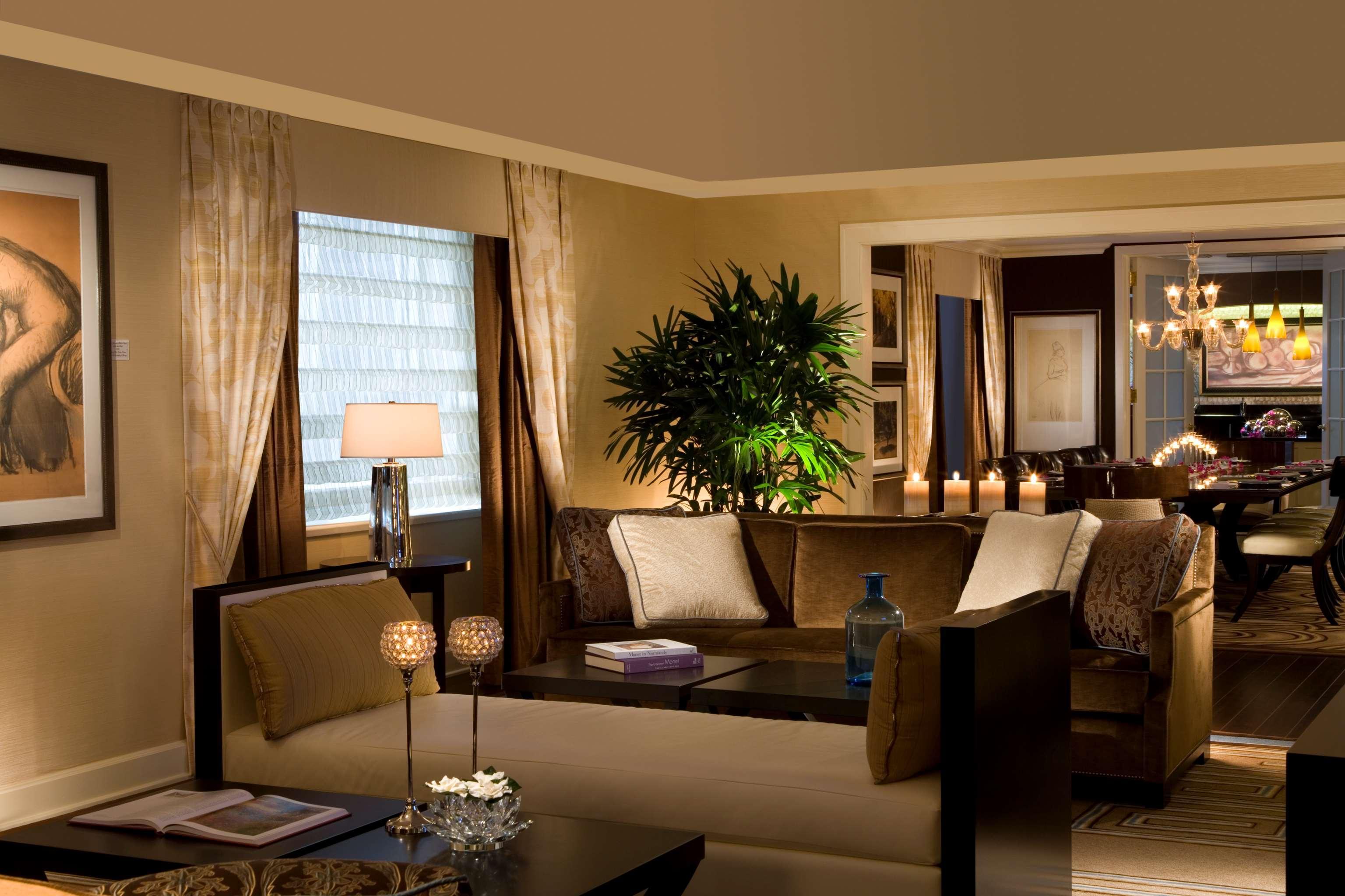 The Palmer House Hilton Chicago Room photo