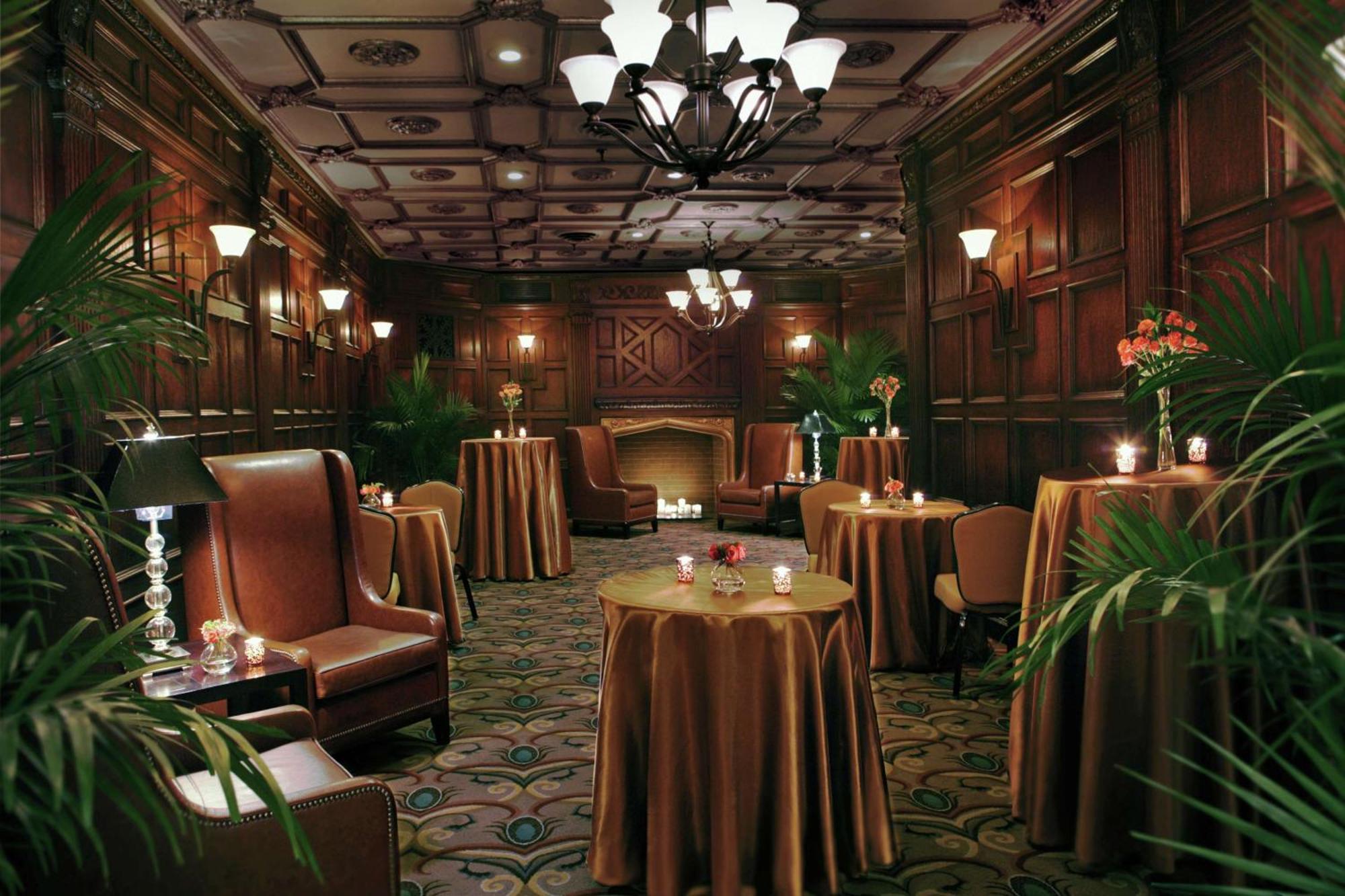 The Palmer House Hilton Chicago Exterior photo
